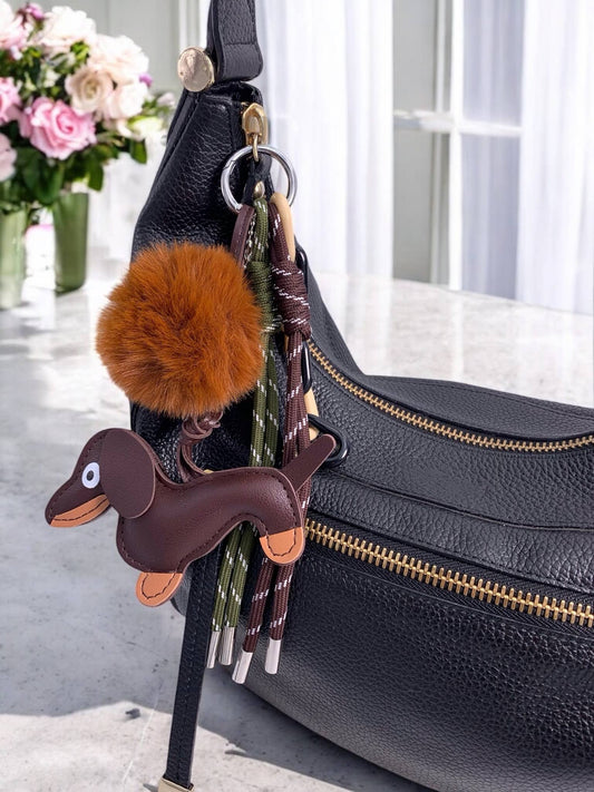 Taschenanhänger und Schlüsselanhänger mit Hund und Bommel