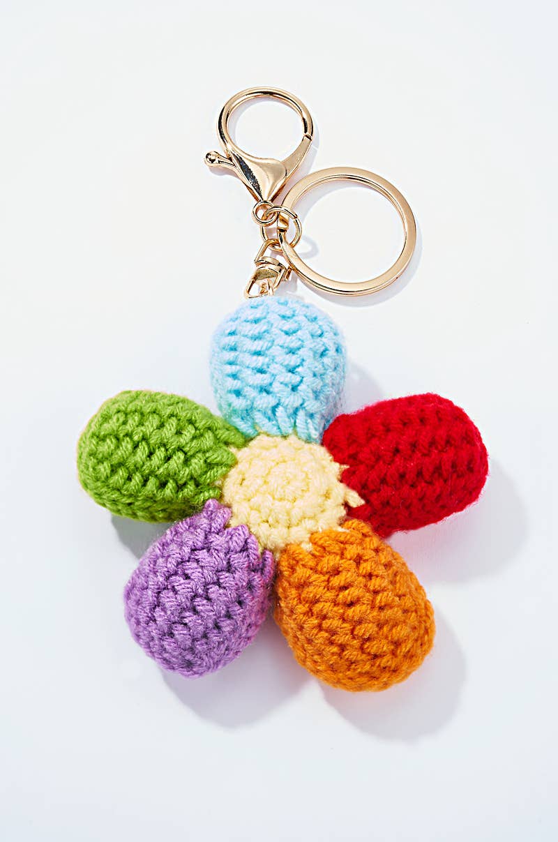 Taschenanhänger und Schlüsselanhänger Blume gehäkelt