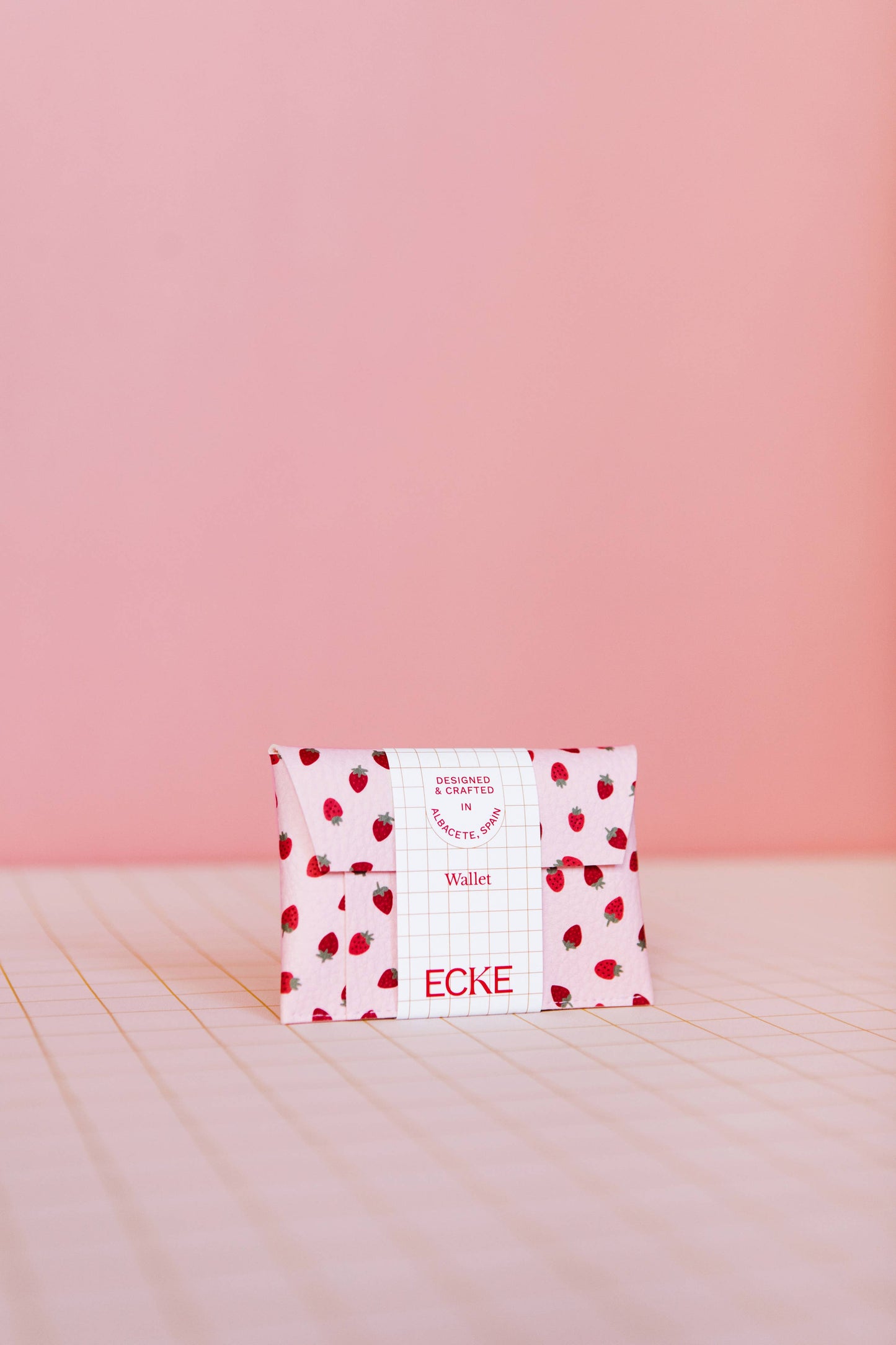 ECKE Kartenetui mit Erdbeermotiv in Pink